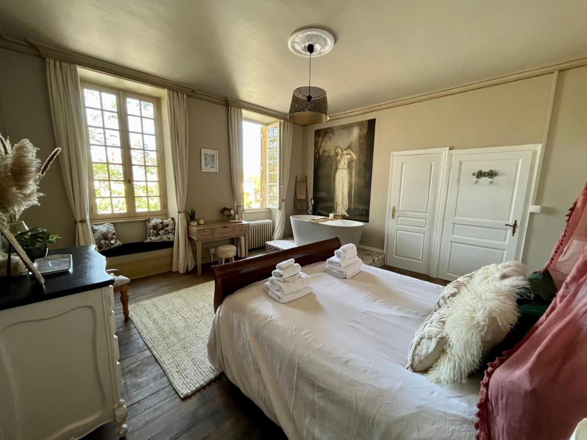 Maison De Mags & Mags Bed & Breakfast Lanouaille Dış mekan fotoğraf