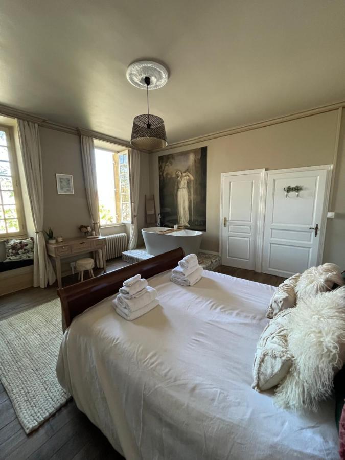 Maison De Mags & Mags Bed & Breakfast Lanouaille Dış mekan fotoğraf